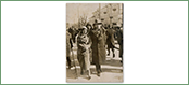 Fotografia spacerowa autorstwa Józefa Neuhüttlera (Foto-Film, Białystok, Rynek Kościuszki 26). Zdjęcie z dnia 2 kwietnia 1934 r.
